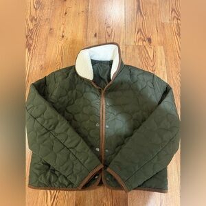 Womens green quilted jacket white sherpa collar brown corduroy trim size small